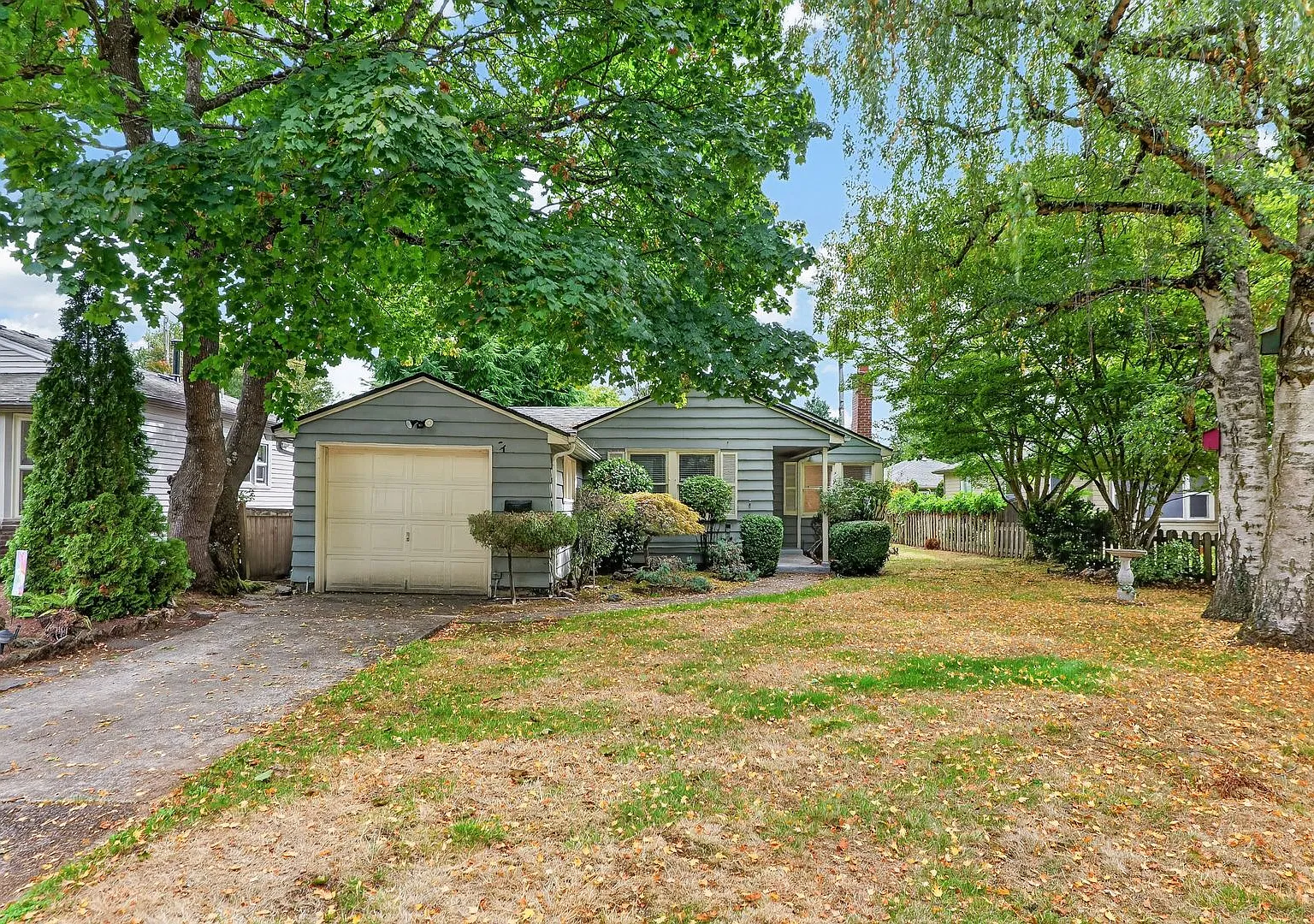 Charming 2-Bedroom NE Portland Home with Attached Garage — Photo 1