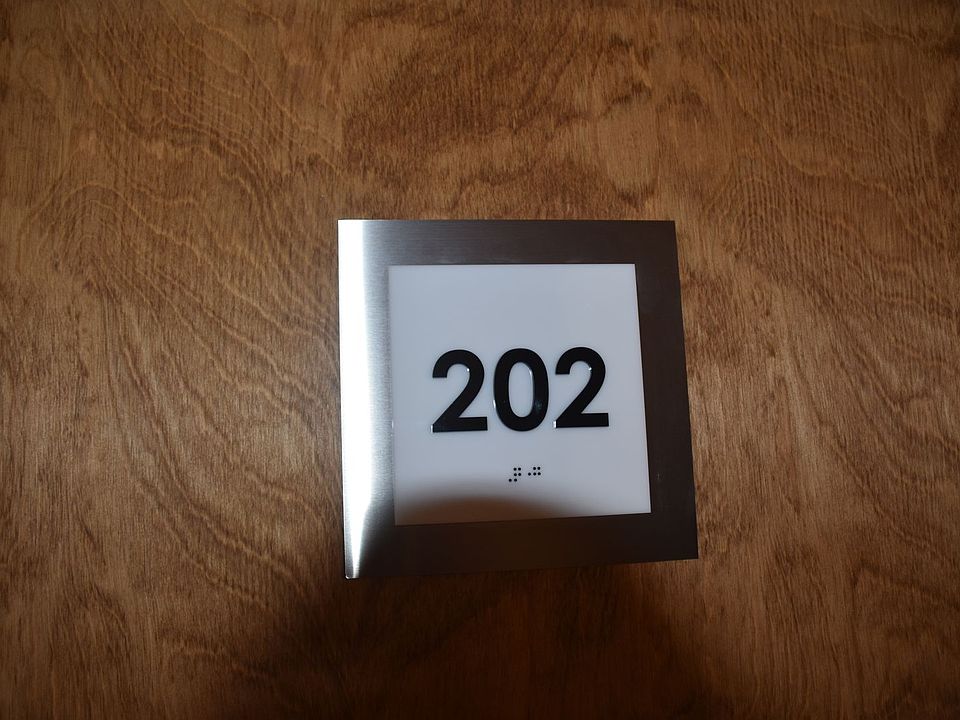 1st image of 4 Bay Rd #202