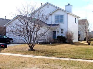 1822 S Hamlin Ln, Round Lake, IL 60073