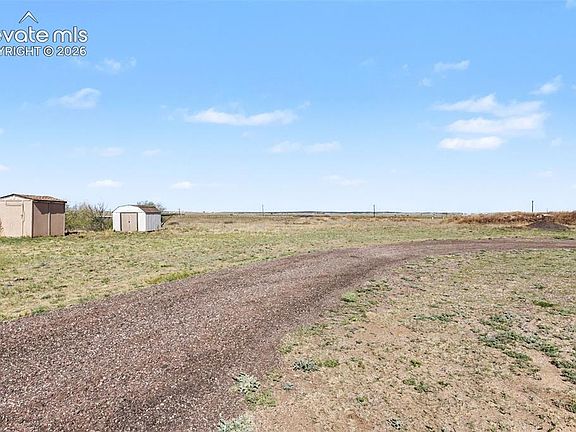 3rd image of 11770 Tracy Ln
