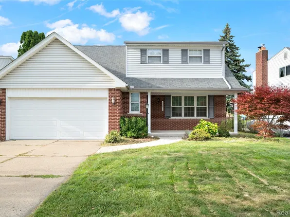 12851 Grand Haven Dr, Sterling Heights, MI 48312