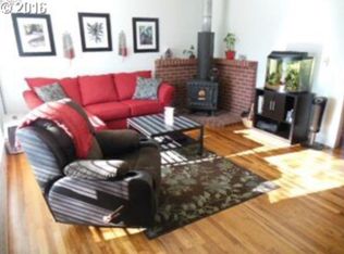 957 SE Washington St, Hillsboro, OR