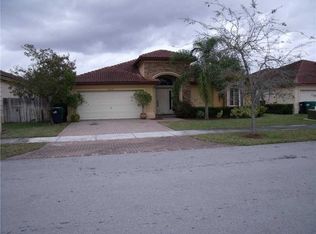 16547 SW 52nd St, Miami, FL 33185