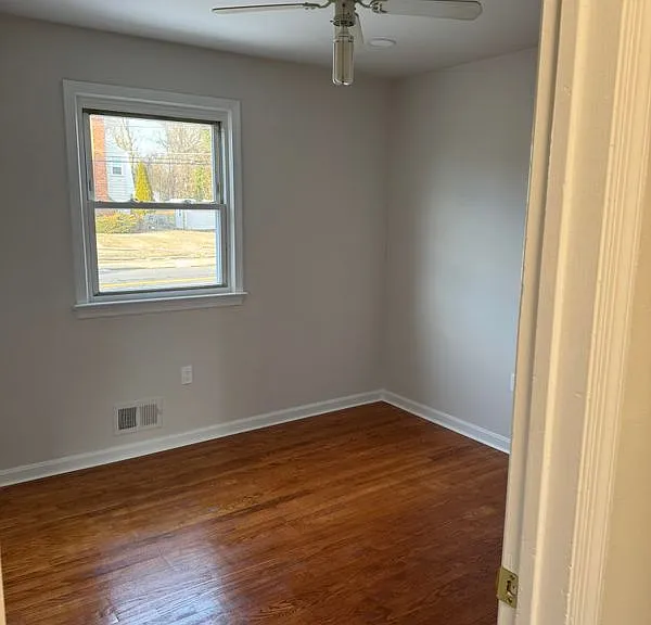 9507 Fort Foote Rd — Photo 23