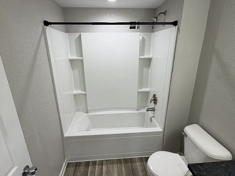 6527 30th Ave #1 — Photo 3
