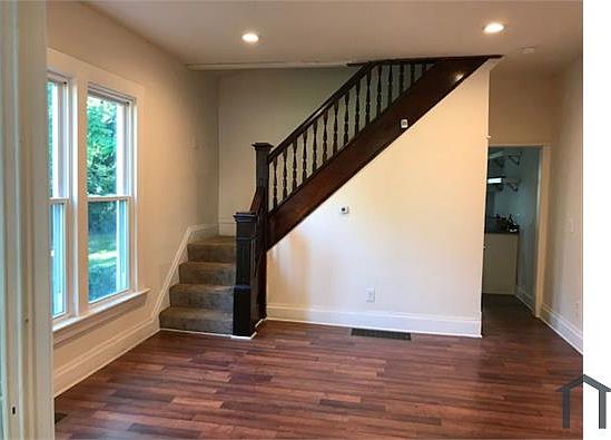 2nd image of 497 Kimball Pl