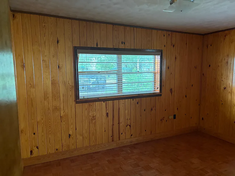 209 Bayshore Dr — Photo 15