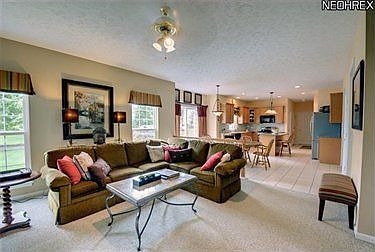 5th image of 501 Waterford Ct