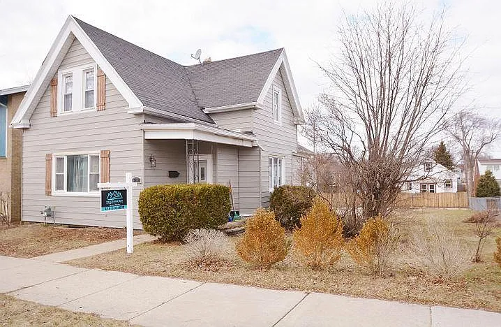 E Plankinton Ave — Photo 27