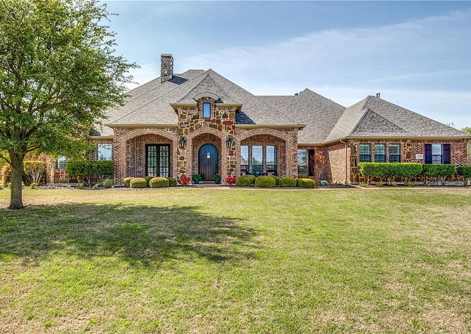 1st image of 1320 Blue Forest Dr
