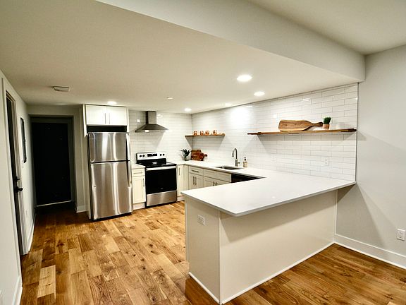 4th image of 54 S 5th St APT 1
