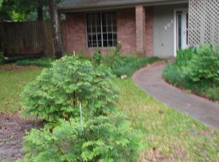 103 Foster Oaks Dr, Conroe, TX 77301