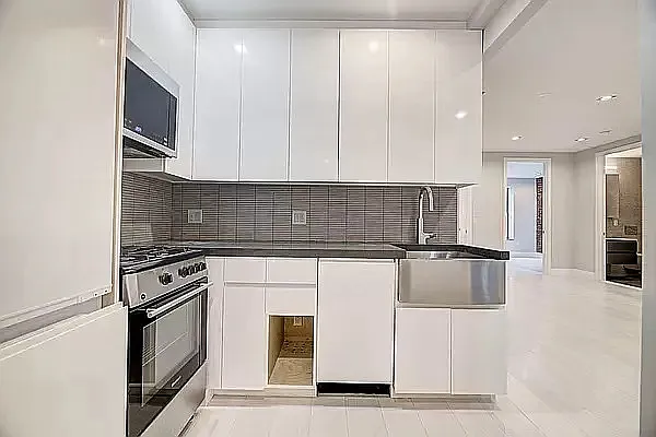 Rented by REAL New York | media 20