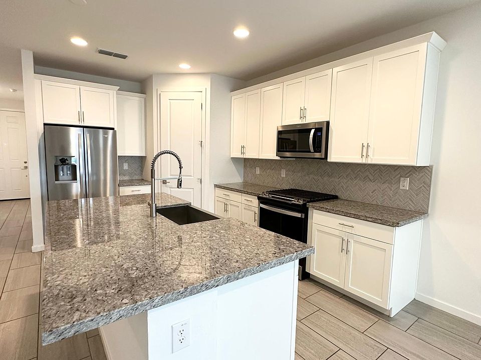 1st image of 6816 W Valley View Dr