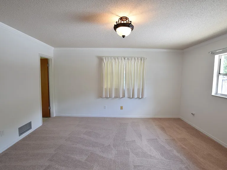 3340 Alena Ct — Photo 16