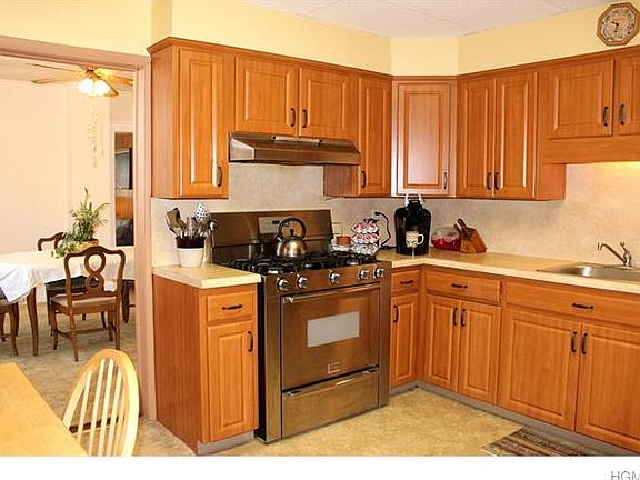 5th image of 5 Croton Ave