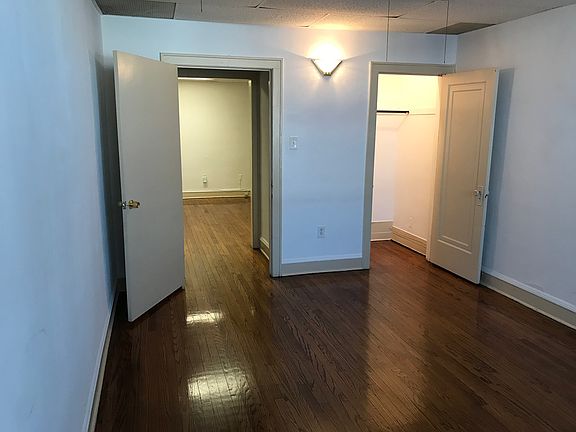 4th image of 2109 Oak Park Ave APT 309