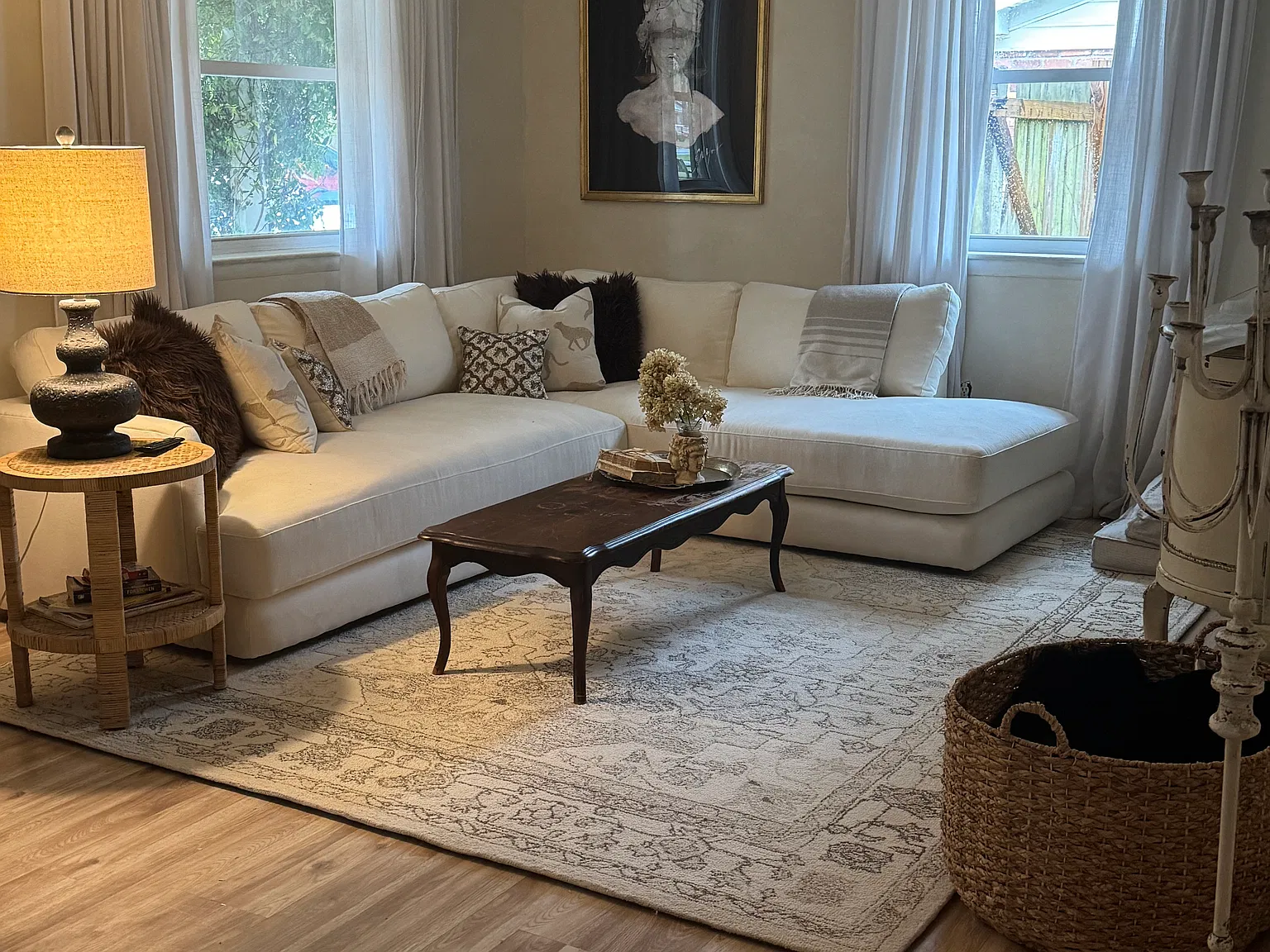 2 bed, 1200 sqft, $2,500 — Photo 1