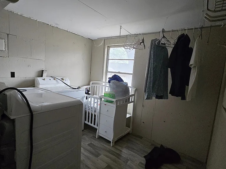 423 Fechner Ave — Photo 5