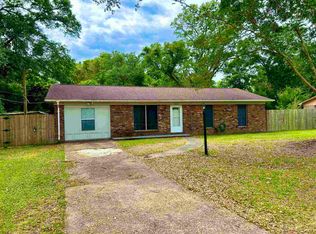 8669 Faye Ave, Pensacola, FL 32534