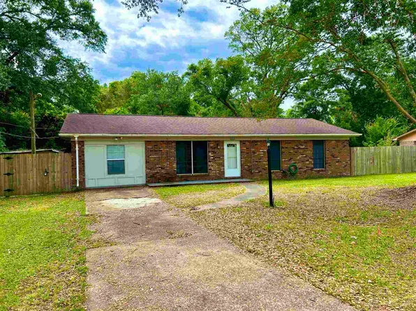 8669 Faye Ave, Pensacola, FL 32534
