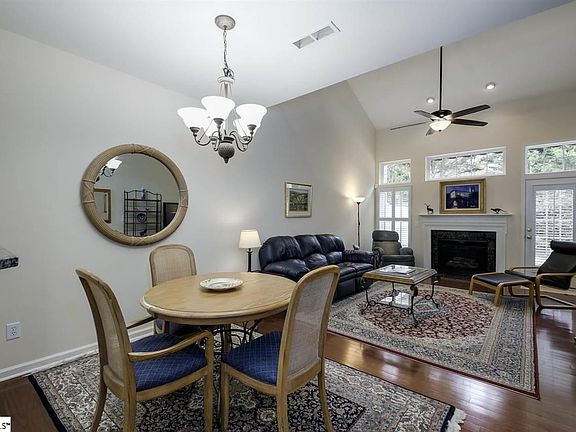 4th image of 303 Majesty Ct
