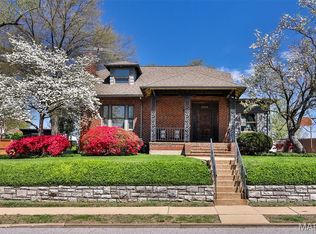 8823 Pine Ave, Saint Louis, MO