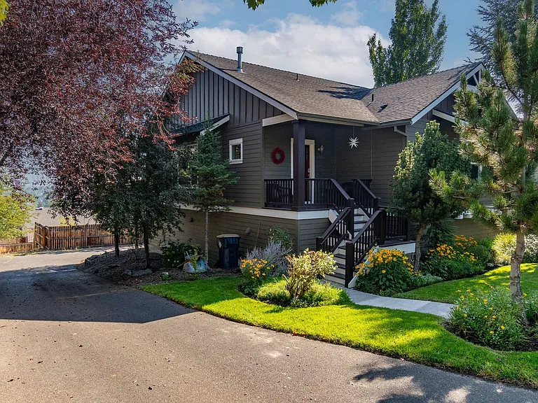 2158 SW 36th Ct — Photo 17