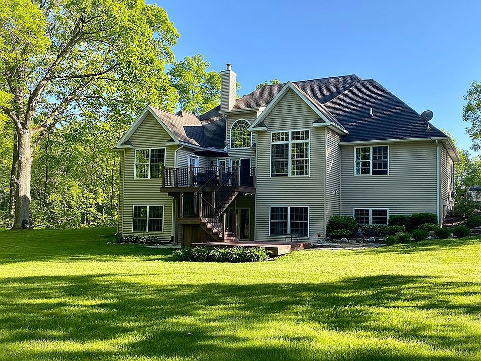 2nd image of 7223 Hickory Valley Dr