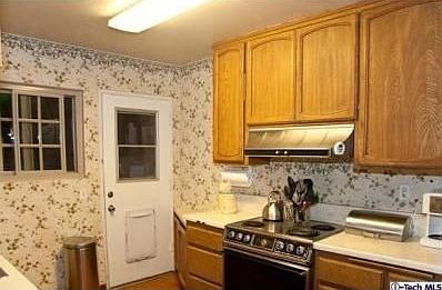 5th image of 9039 Oswego St