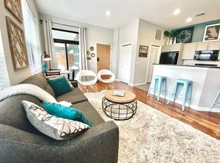 1258 W Jackson Blvd APT 3F, Chicago, IL 60607