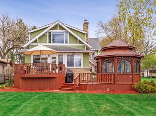 2005 N Woodlawn Park Ave, McHenry, IL 60051
