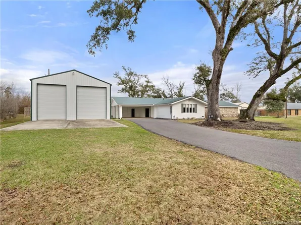 1793 Castile St, Sulphur, LA 70665