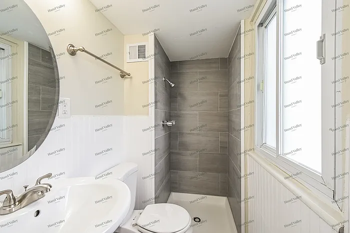 10621 Langford Dr — Photo 11