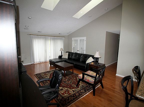 5th image of 13479 S Westview Dr