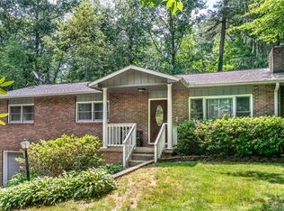 279 Scarlet Oaks Dr, Etowah, NC 28729