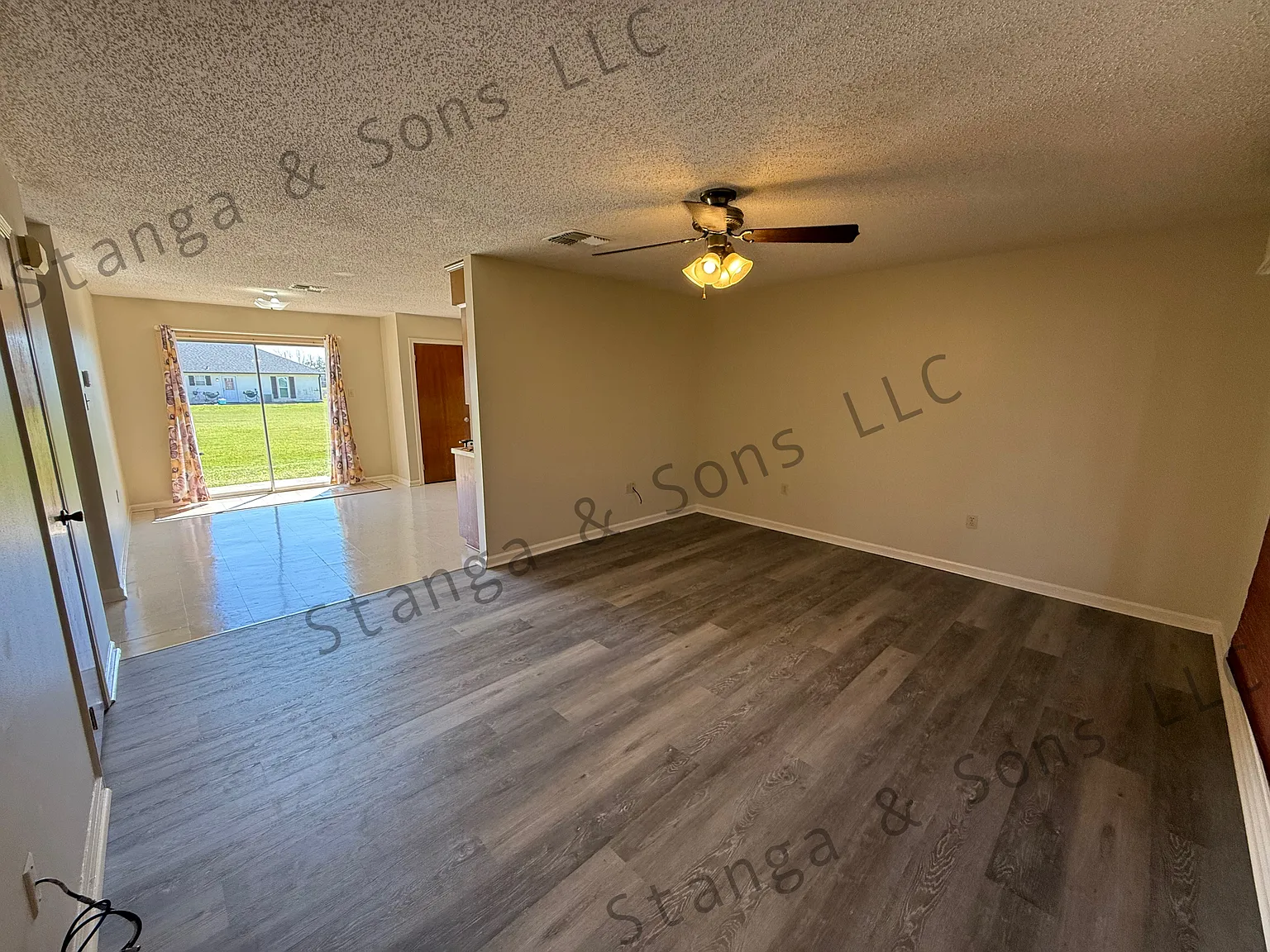 2 bed, 900 sqft, $1,100 — Photo 1