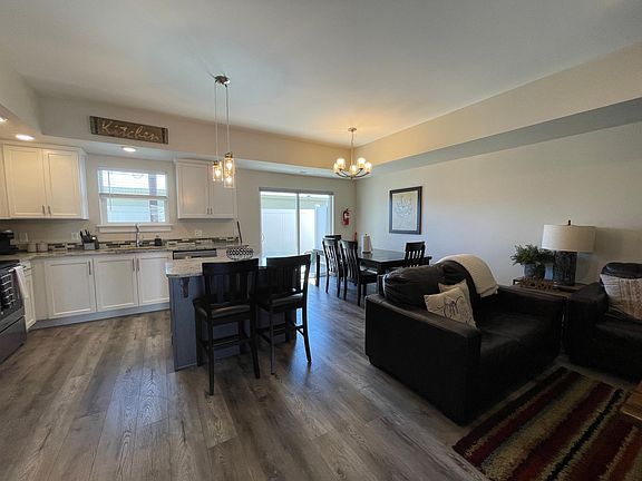 4th image of 301 River Park Ave #202