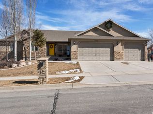 13927 S Copper Peak Cir, Herriman, UT 84096