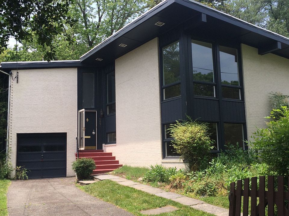Chevy Chase contemporary