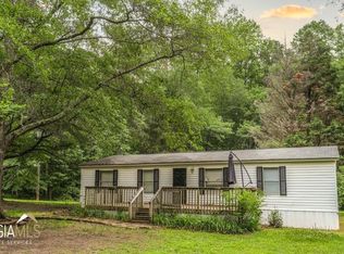 615 Paynes Lake Rd, Carrollton, GA 30116