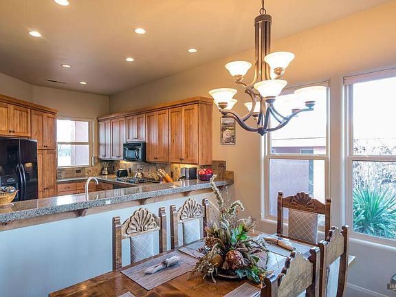 3rd image of 2655 Pioneer Pkwy #10