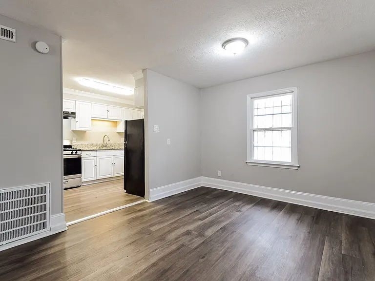 332364_018_living_room_13547564.jpg