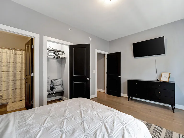 1306 Barristers Ct — Photo 10