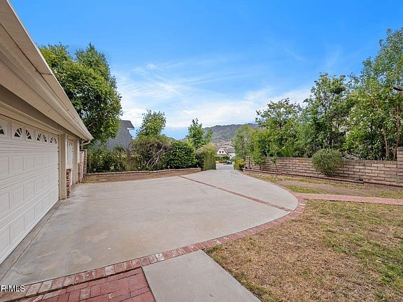 3rd image of 5523 Ember Ct