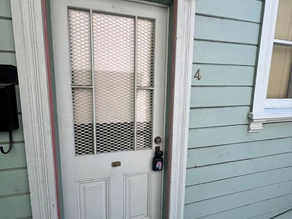 3rd image of 347 Ramona St APT 4