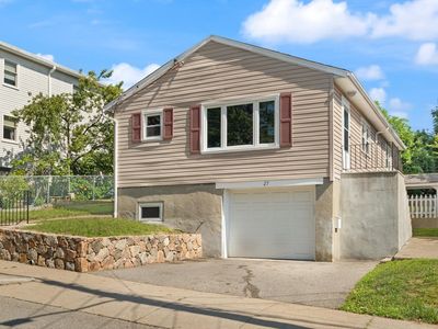 27 Goff St, Hyde Park, MA, 02136