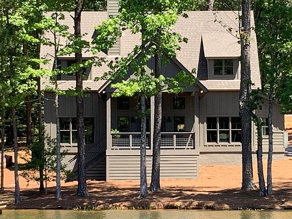 2nd image of 18 White Oak Lndg