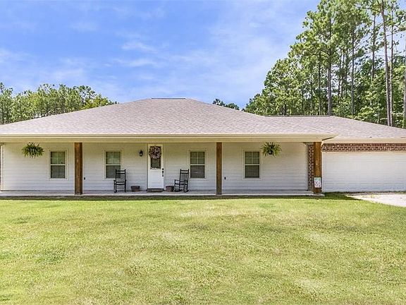4th image of 3549 Oak Wood Dr