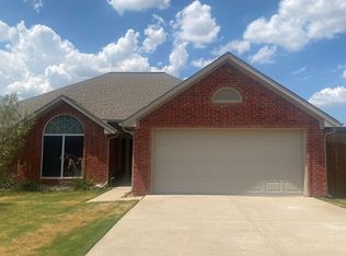428 Madison Pl, Ponder, TX 76259